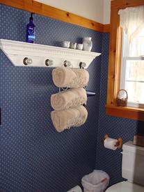 Comfy towels in a well equipt bath