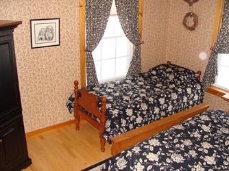 Extra twin bed in the Red Room